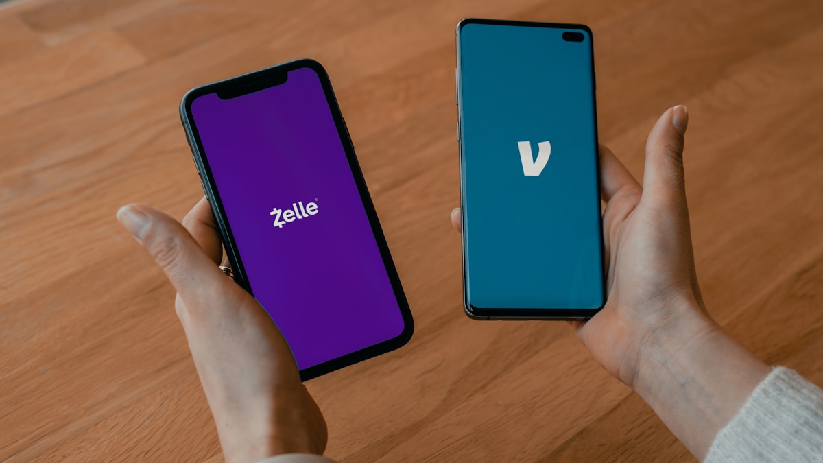 Profissional analisando estratégias de transfer pricing brasil compliance internacional